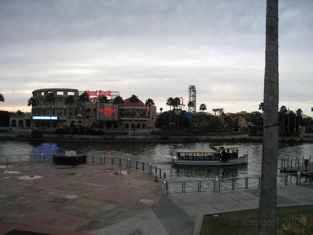 Disney 2010 D1 0710.jpg - January 9-11, 2010 Disney World Florida. Went to run the marathon. Saturday, fly down, check in, go to Expo to pick up packet, then to see Blue Man Group in the evening.